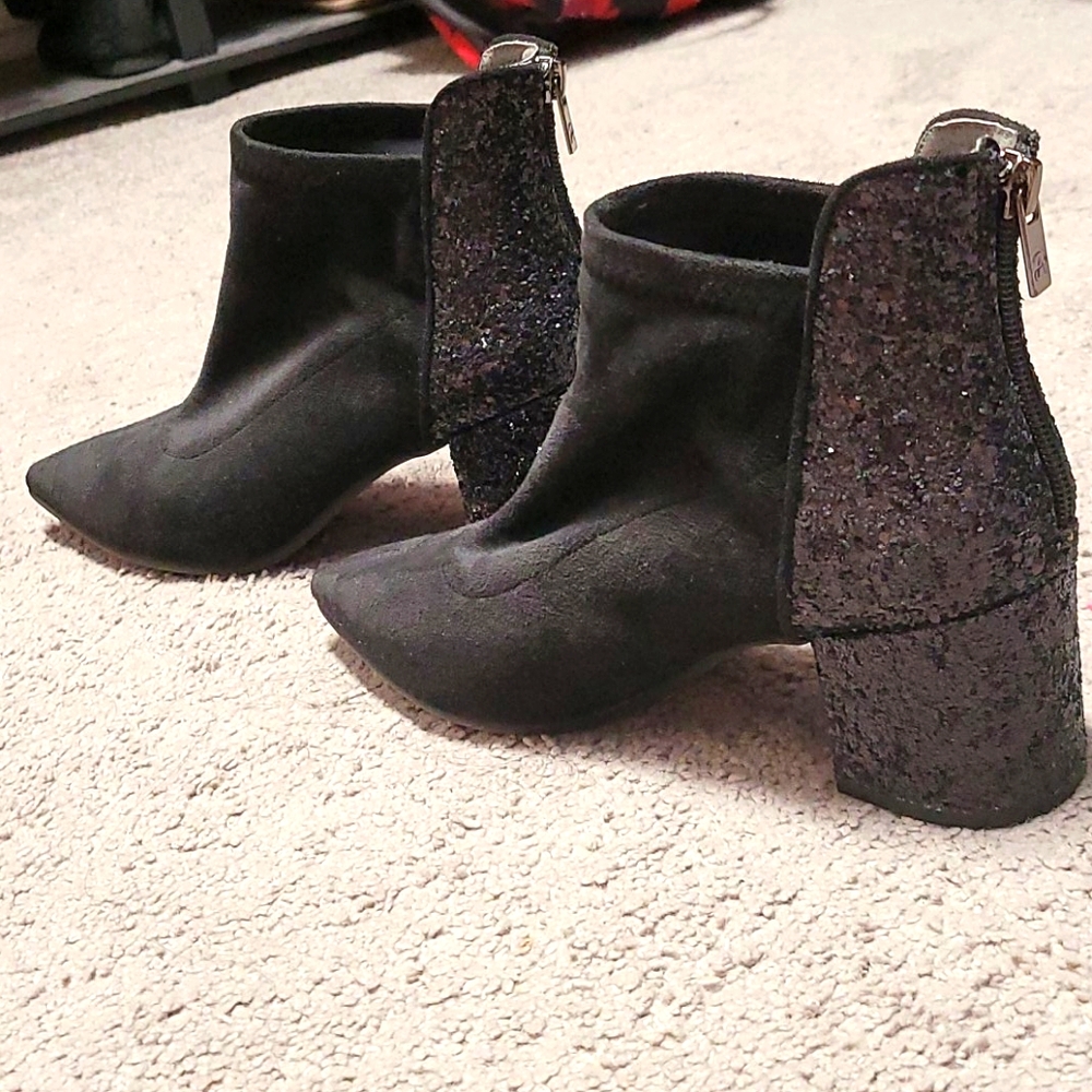 NEW GLITTER HEELED BOOTIES